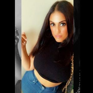 Meet your Posher, Vivian